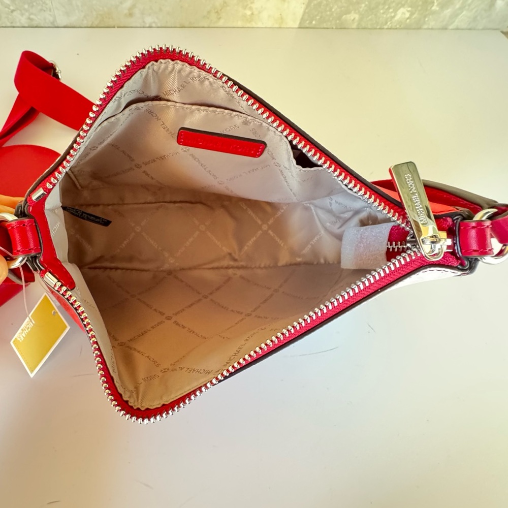 Michael Kors Jet Set Crossbody Bag Tech Attached MK UniCorn Dark Raspberry - Picture 7 of 14